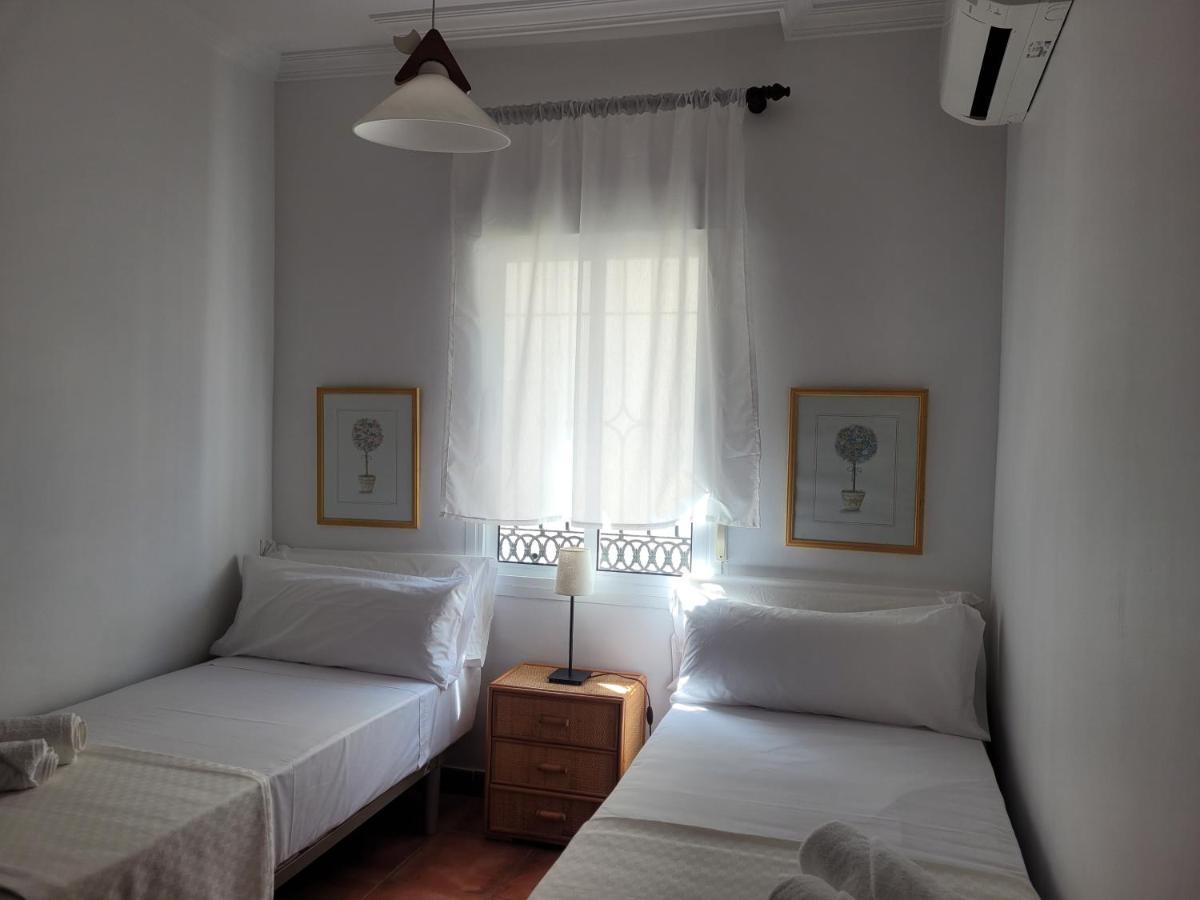 Silhouse Nerja Villas Beach Bagian luar foto