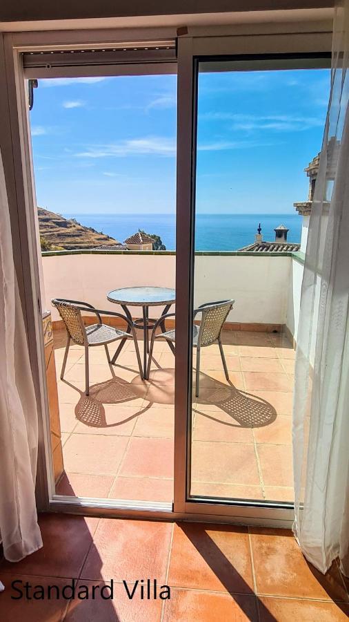 Silhouse Nerja Villas Beach Bagian luar foto